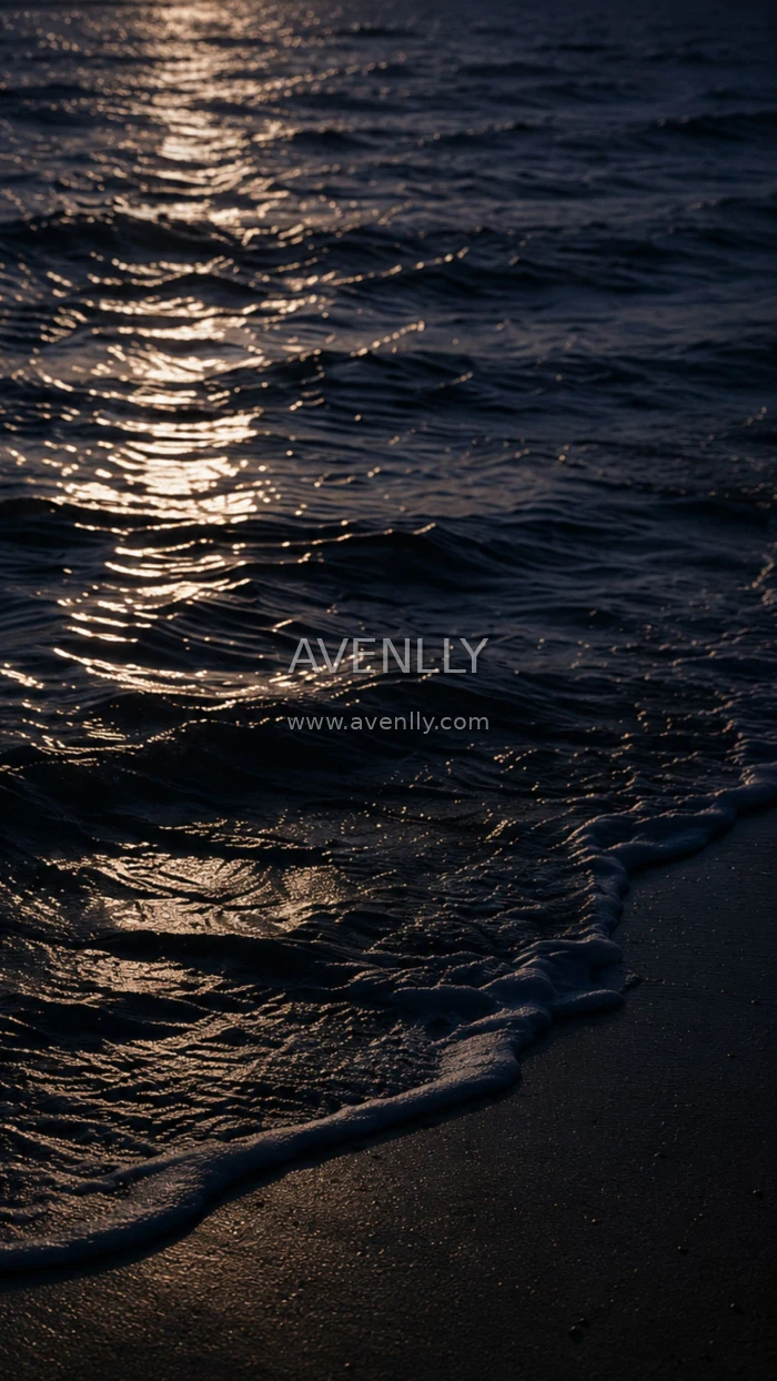 Dark Ocean Waves Aesthetic Wallpaper