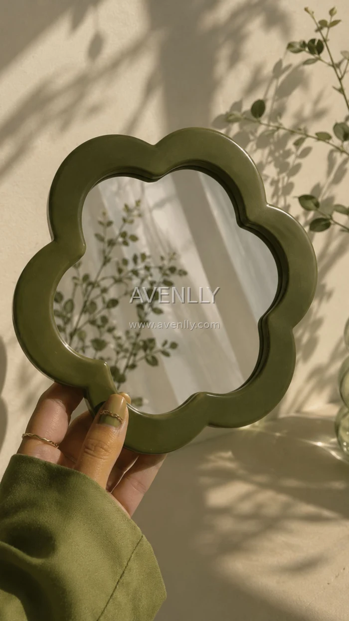 Green Flower Mirror Aesthetic Wallpaper