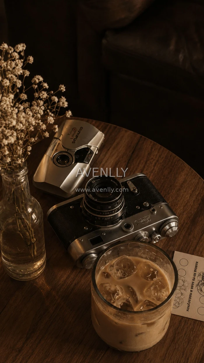 Vintage Coffee & Camera Aesthetic Wallpaper | Cozy Brown Café Vibes